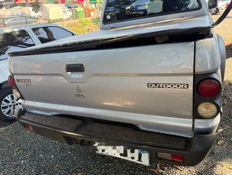 Mitsubishi L200 OUTDOOR HPE 2.5 4x4 CD T.Dies. Mec.