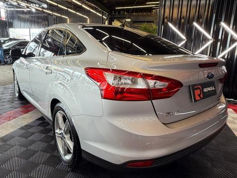 Ford Focus Sedan 2.0 16V/2.0 16V Flex 4p Aut.