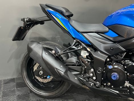SUZUKI GSX-S 750