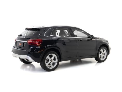 Mercedes GLA 200 Advance 1.6/1.6 TB 16V Flex Aut.