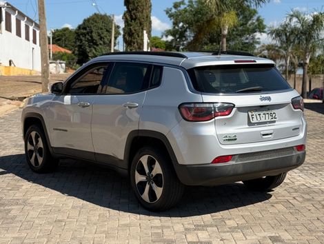 Jeep COMPASS LONGITUDE 2.0 4x4 Dies. 16V Aut.