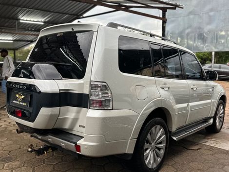 Mitsubishi Pajero HPE Full 3.2 4x4 T.I.Dies. 5p Aut