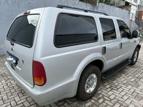Ford F-250 Tropical 4.2 CE / CD Diesel TB