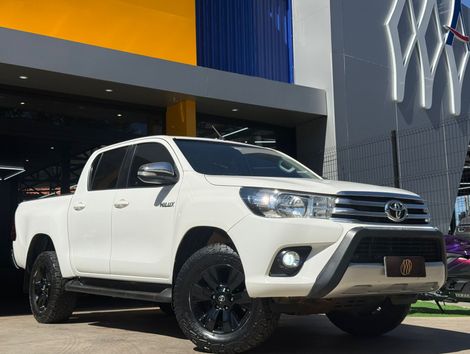 Toyota Hilux CD SRV 4x4 2.7 Flex 16V Aut.