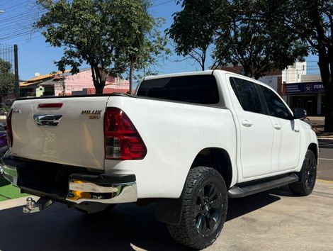 Toyota Hilux CD SRV 4x4 2.7 Flex 16V Aut.