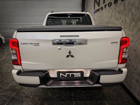 Mitsubishi L200 Triton Sport HPE 2.4 CD Diesel Aut.