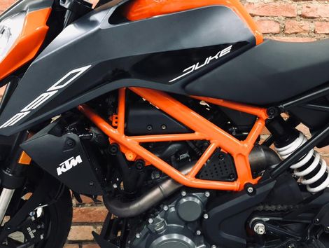 KTM DUKE 390