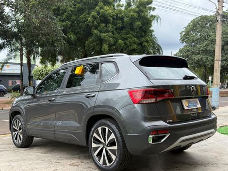 VolksWagen TAOS Highline 1.4 250 TSI Flex Aut.