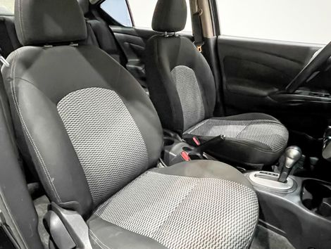 Nissan VERSA SV 1.6 16V FlexStart 4p Aut.