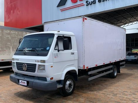 VOLKSWAGEN 8-120/8-120 euro3 Worker 2p (diesel)