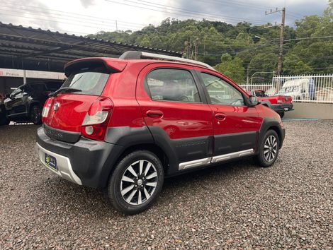 Toyota ETIOS CROSS 1.5 Flex 16V 5p Mec.