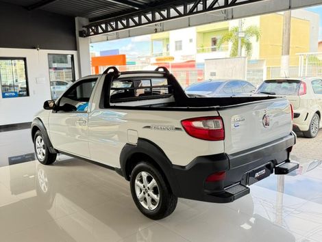 Fiat Strada Freedom 1.4 Flex 8V CS