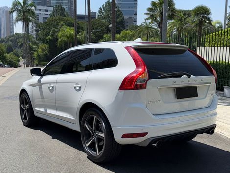 Volvo XC 60 T-5 R-DESIGN 2.0 FWD 5p