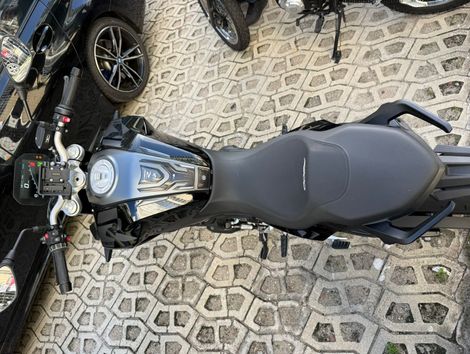 BMW F 900 R Sport Plus