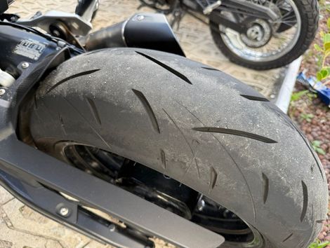 BMW F 900 R Sport Plus