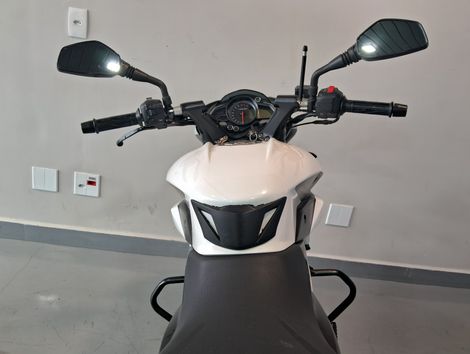 BAJAJ DOMINAR 160