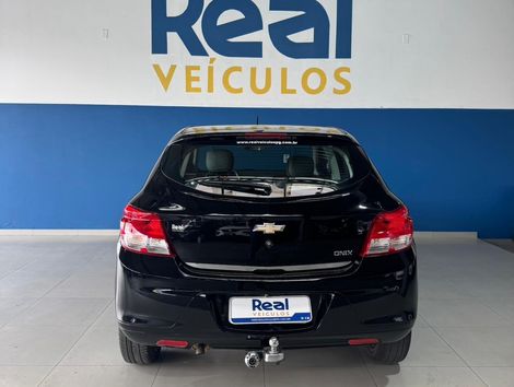 Chevrolet ONIX HATCH LS 1.0 8V FlexPower 5p Mec.