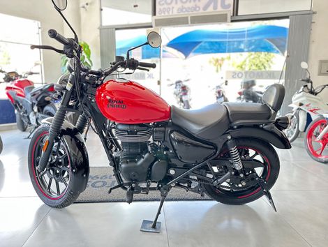 Royal Enfield Meteor 350 Fireball 