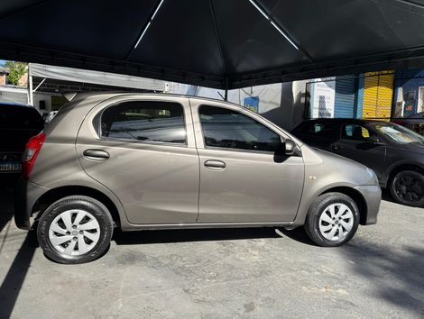 Toyota ETIOS X 1.3 Flex 16V 5p Aut.