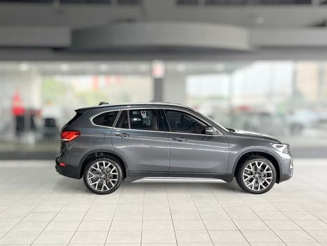BMW X1 SDRIVE 20i X-Line 2.0 TB Active Flex