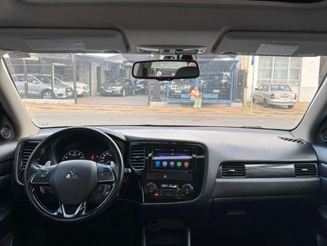Mitsubishi OUTLANDER 2.0 16V 160cv Aut.