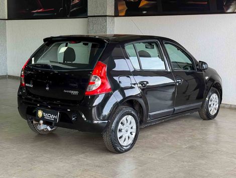 Renault SANDERO Authentique Hi-Flex 1.0 16V 5p