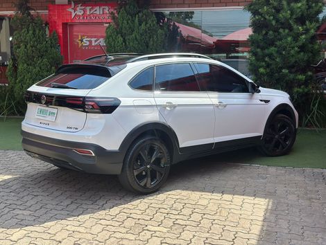 VolksWagen Nivus Highline 1.0 200 TSI Flex Aut.