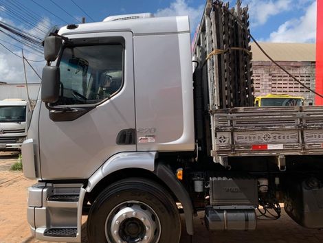 VOLVO VM 270 6x2 2p (diesel) (E5)