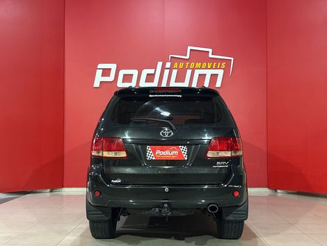 Toyota Hilux SW4 SRV D4-D 4x4 3.0 TDI Dies. Aut