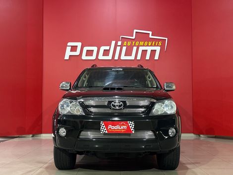 Toyota Hilux SW4 SRV D4-D 4x4 3.0 TDI Dies. Aut