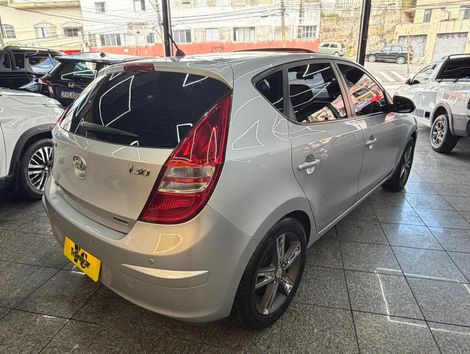 Hyundai i30 2.0 16V 145cv 5p Aut.