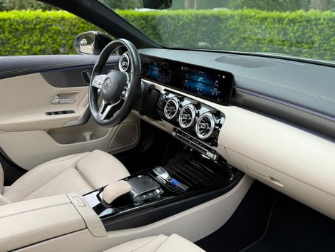 Mercedes CLA-250 2.0 16V TB Aut.