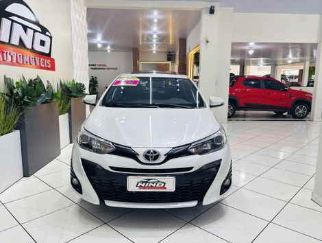 Toyota YARIS XLS Connect 1.5 Flex 16V 5p Aut.