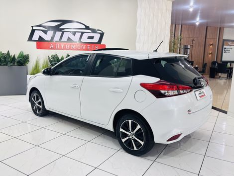 Toyota YARIS XLS Connect 1.5 Flex 16V 5p Aut.