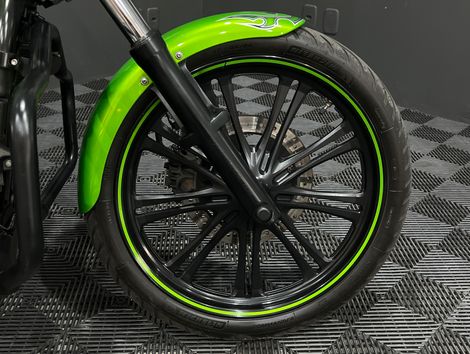 KAWASAKI VULCAN 900 CUSTOM