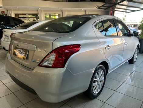 Nissan VERSA SV 1.6 16V FlexStart 4p Mec.
