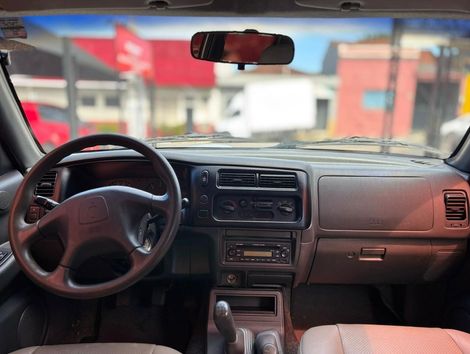 Mitsubishi L200 OUTDOOR HPE 2.5 4x4 CD T.Dies. Mec.