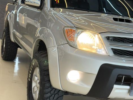 Toyota Hilux CD SRV D4-D 4x4 3.0 TDI Diesel Aut