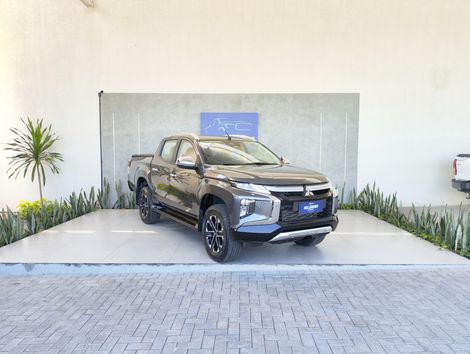 Mitsubishi L200 Triton Sport HPE-S 2.4 CD Dies. Aut