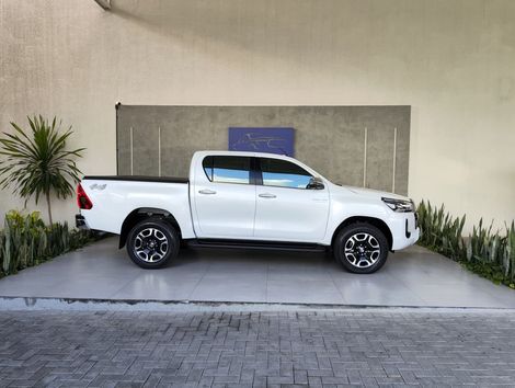 Toyota Hilux CD SRX 4x4 2.8 TDI 16V Diesel Aut.