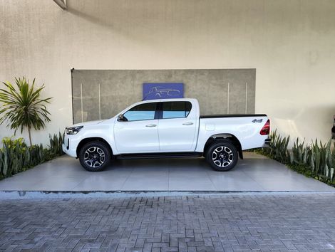 Toyota Hilux CD SRX 4x4 2.8 TDI 16V Diesel Aut.