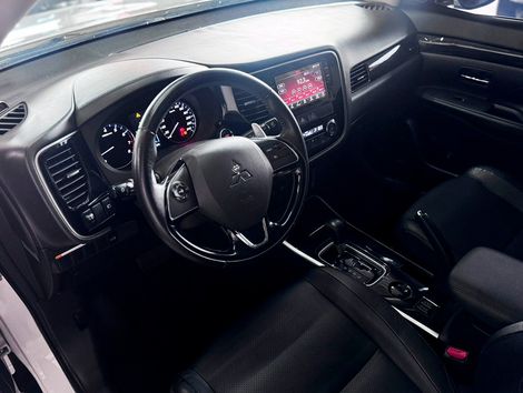 Mitsubishi OUTLANDER COMFORT 2.0 16V Aut.