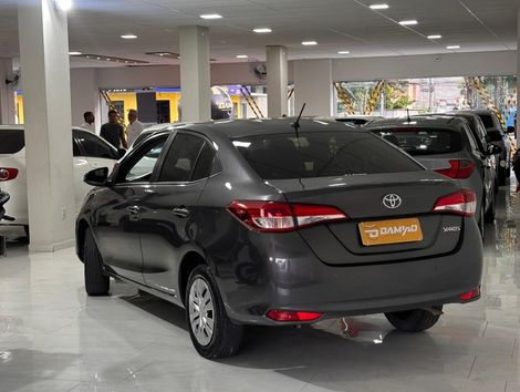 Toyota YARIS XL Live Sedan 1.5 Flex 16V 4p Aut.