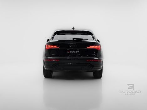 Audi Q5 SB P Black. 2.0 TFSIe S.Tr. Qt (Hib.)