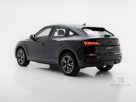 Audi Q5 SB P Black. 2.0 TFSIe S.Tr. Qt (Hib.)