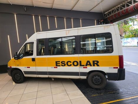 Peugeot Boxer 2.3 Minibus 15/16L TB Diesel.