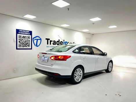 Ford Focus 2.0 16V/SE/SE Plus Flex 5p Aut.