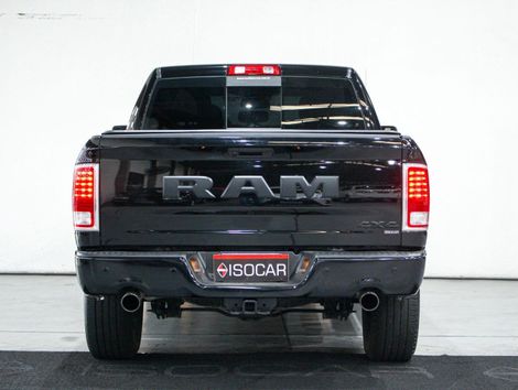RAM Ram Classic 5.7 V8 Laramie 4WD