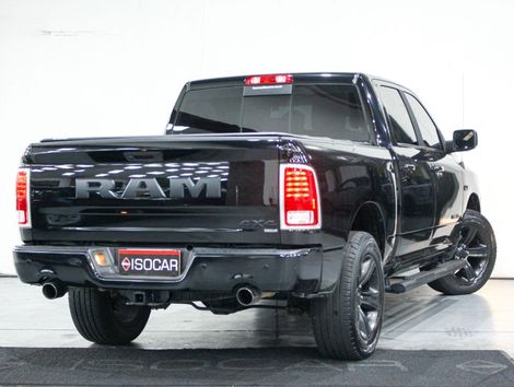 RAM Ram Classic 5.7 V8 Laramie 4WD