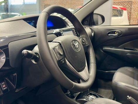 Toyota ETIOS PLATINUM 1.5 Flex 16V 4p Aut.